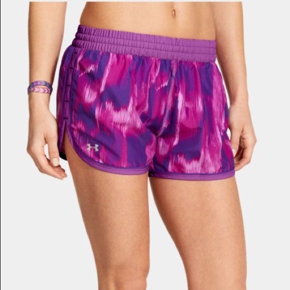 Under Armour Pants - Under Armour Great Escape Exotic Bloom Shorts XL